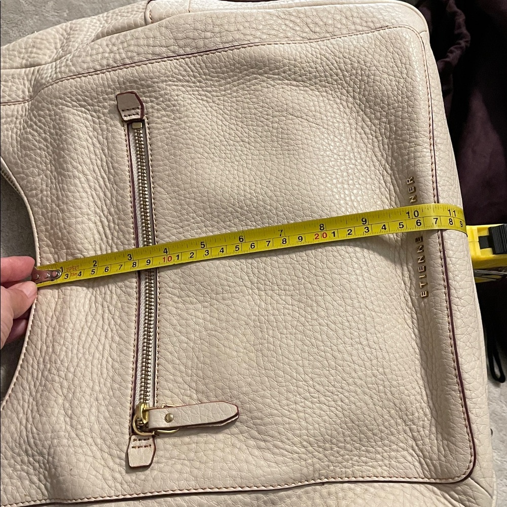 Etienne Aigner Cream Pebbled Leather Bag with Gold Hardware and Linen Lining - Picture 15 of 16